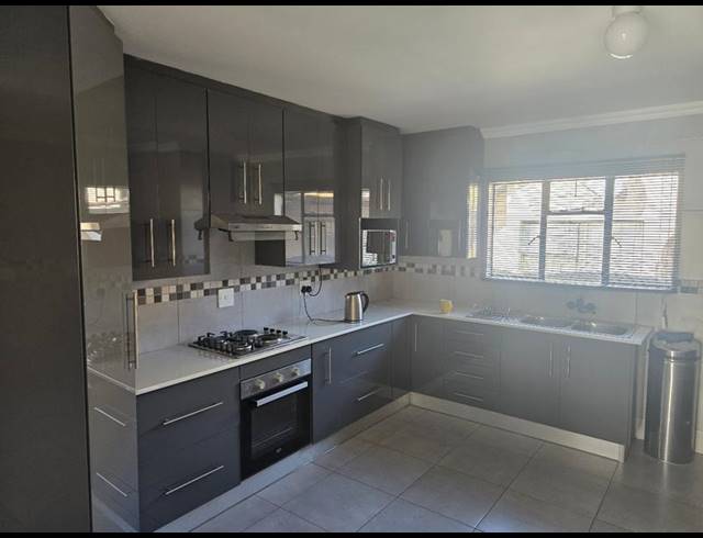3 BEDROOM PROPERTY TO RENT IN ZAMDELA